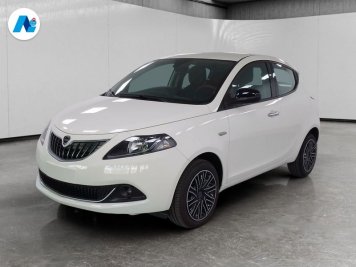 Lancia Ypsilon 1.0 firefly hybrid Gold s&s 70cv
